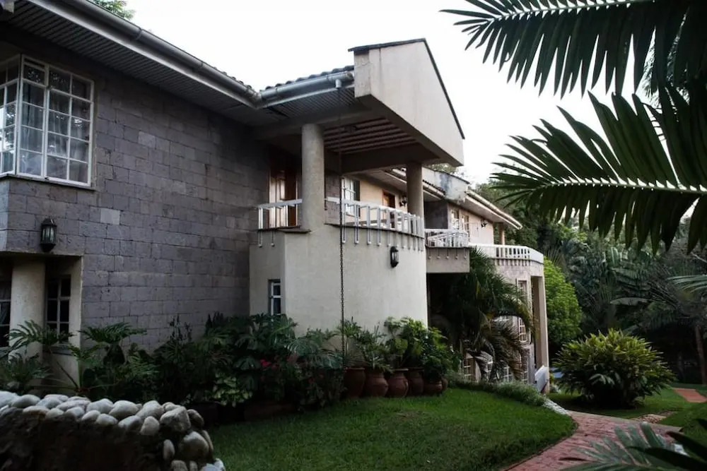 Adies Garden Suites