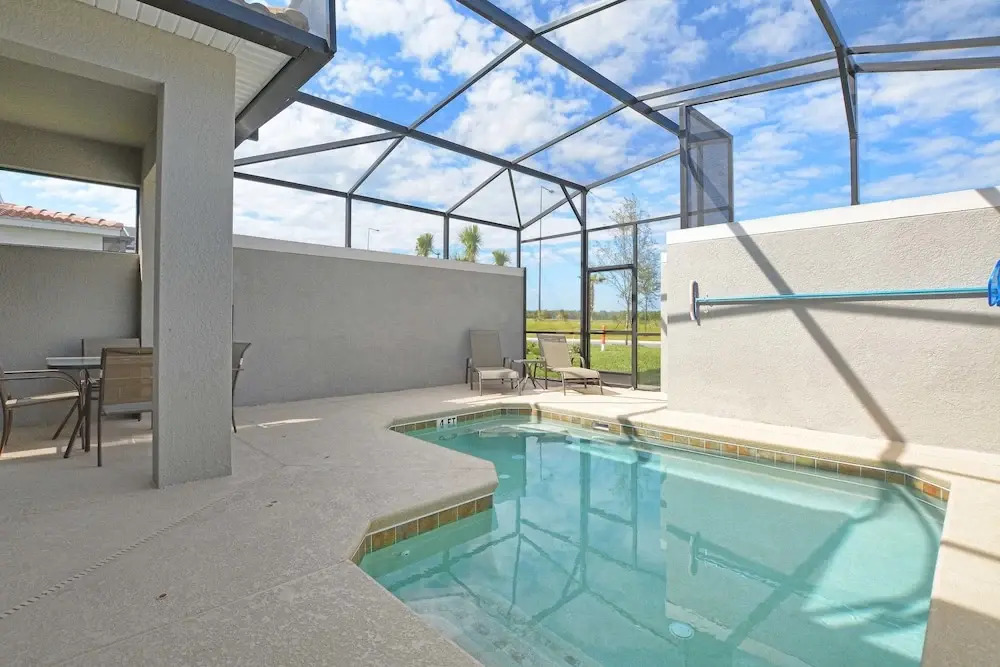 Storey Lake-5 Bedroom Townhome w/SplashPool-1602ST