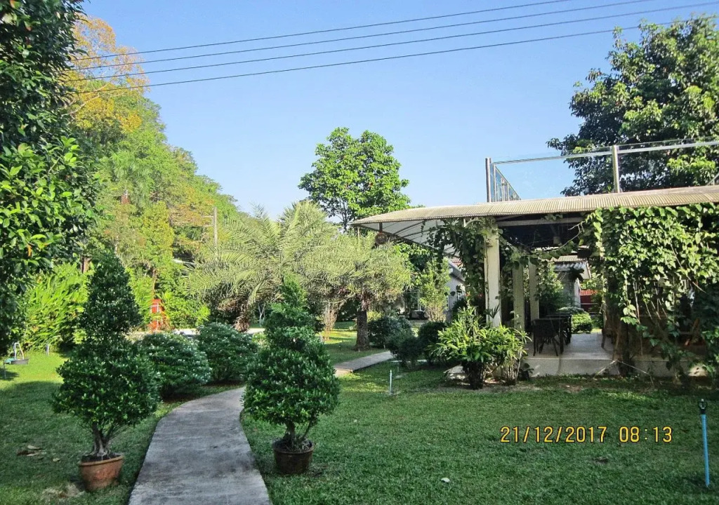 V Valley Resort