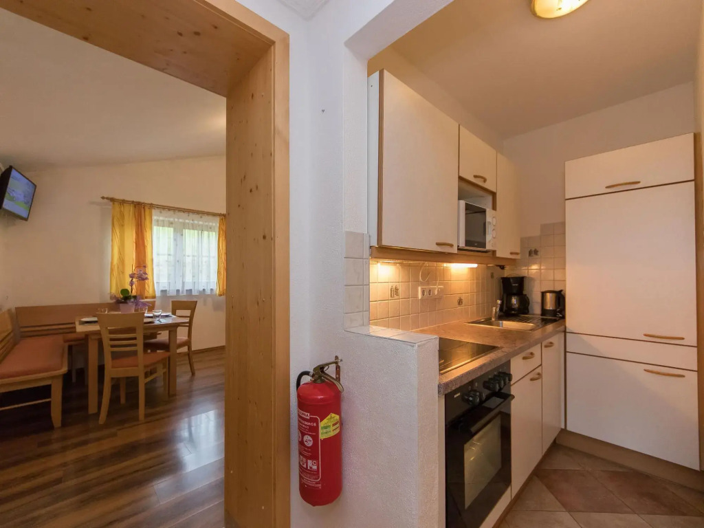 Sunny Alpine Apartment by the Slopes