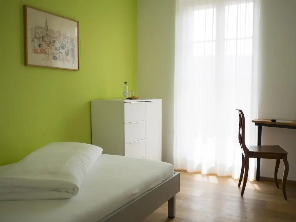 B&B perron13