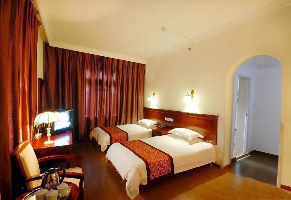 Lushan Yiyuan Hotel