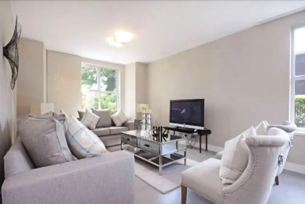 Mayfair Oxford Street Apartment