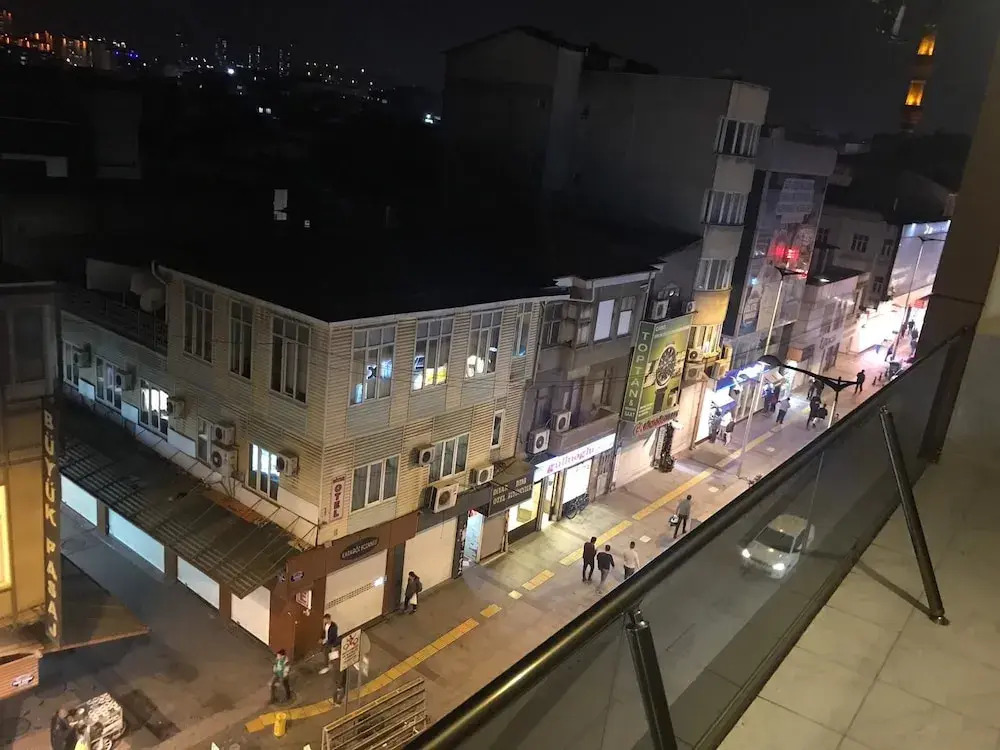 Petek Hotel