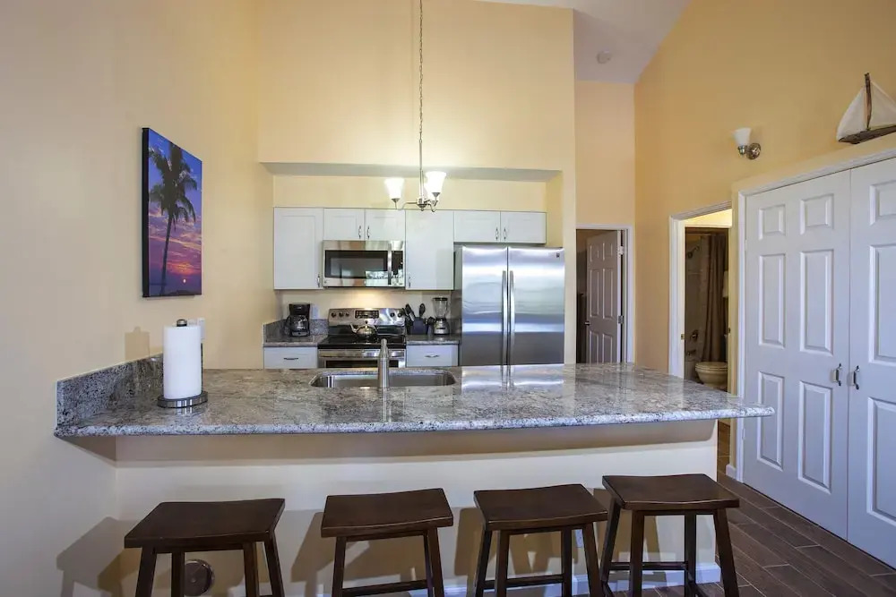 Kihei Bay Vista - Maui Condo & Home