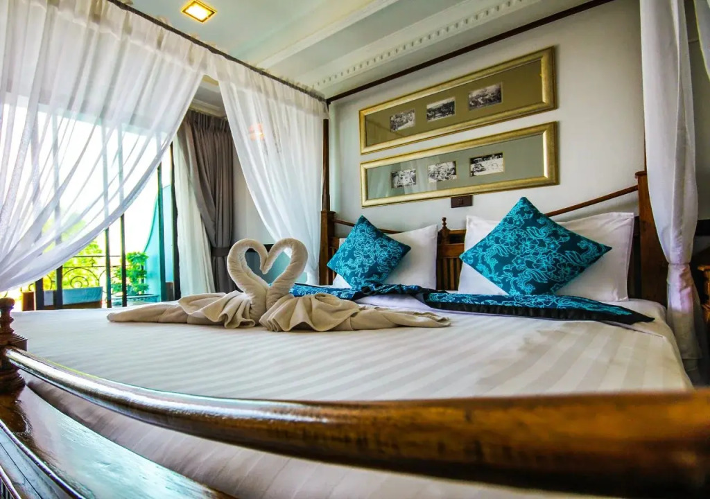 U Residence Hotel