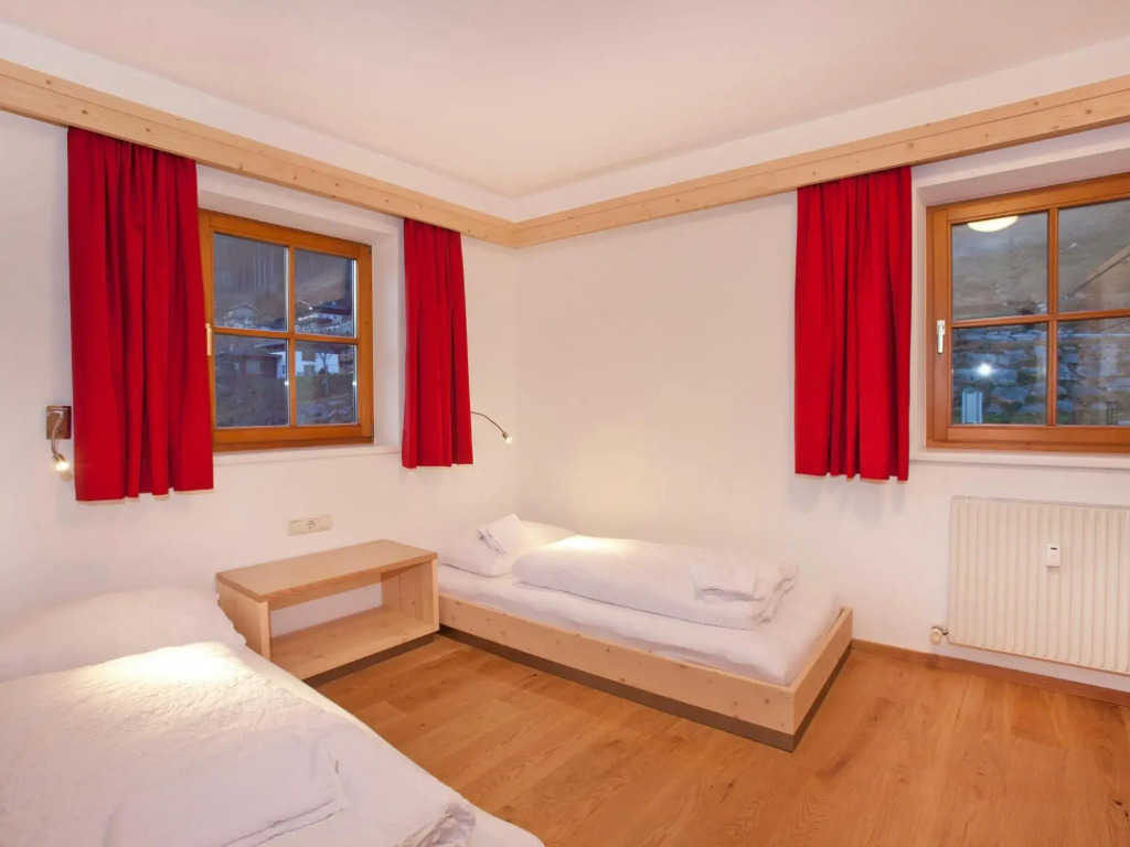 Apartment in Wald im Pinzgau with Swimming Pool and Views