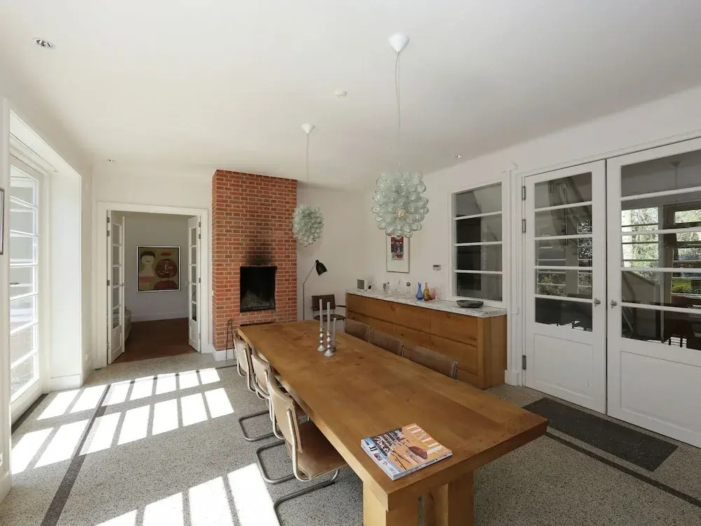 Very Luxurious and Architect-designed Detached Villa Near the Forest and Beach