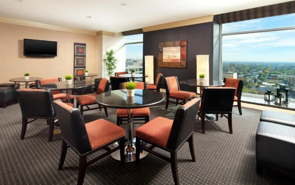 Sheraton Grand Sacramento Hotel