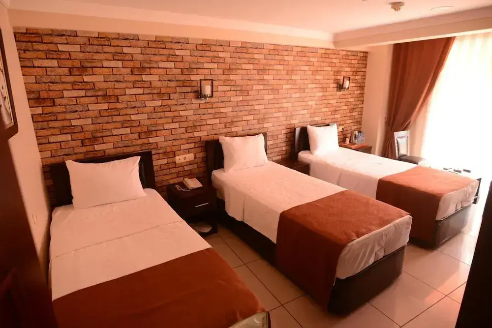 Selis Hotel