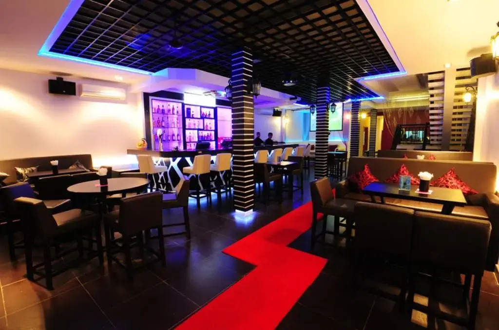 Nou's River Hotel