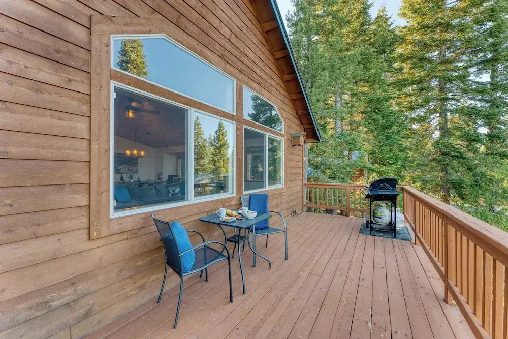 Golden Summit by Avantstay Stunning Secluded Cabin w/ Access to Tahoe Donner