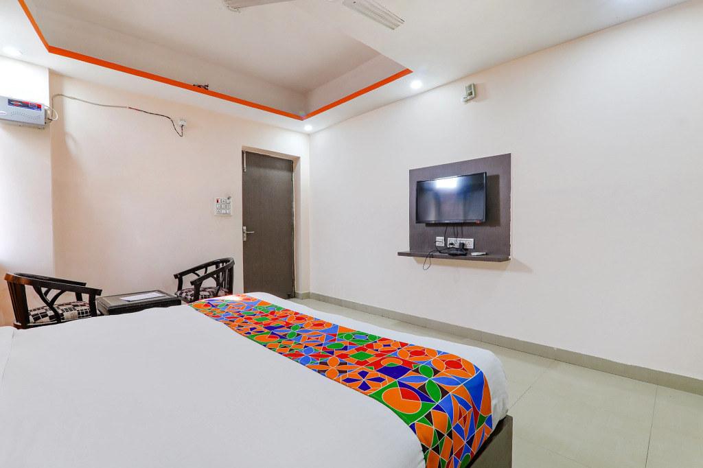 Super Collection O Rajeev Nagar Near Atal Path Formerly Vinayaka