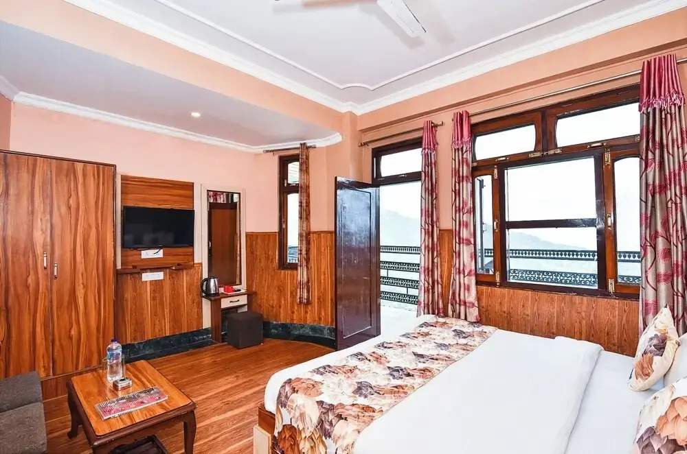 Hotel The Varuni Mcleodganj Near Temple