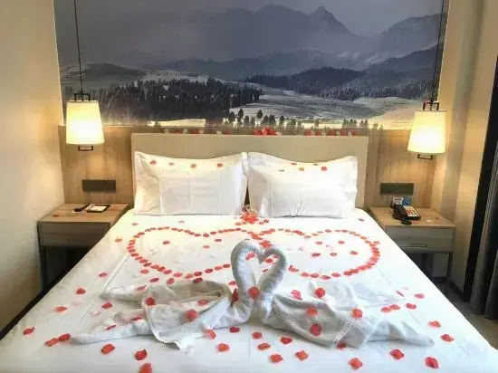 Comfort  Hotel (Urumqi Xiaoxigou Metro Station )