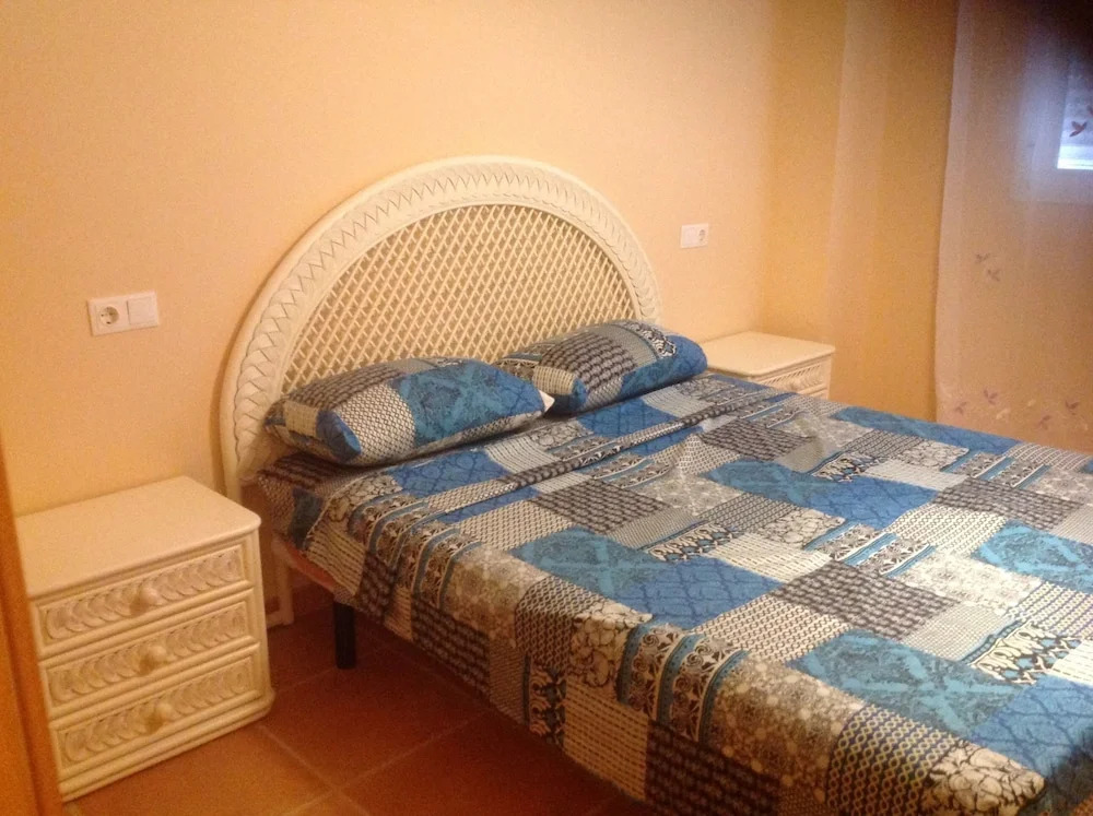 LET 4 U Nova Oropesa III