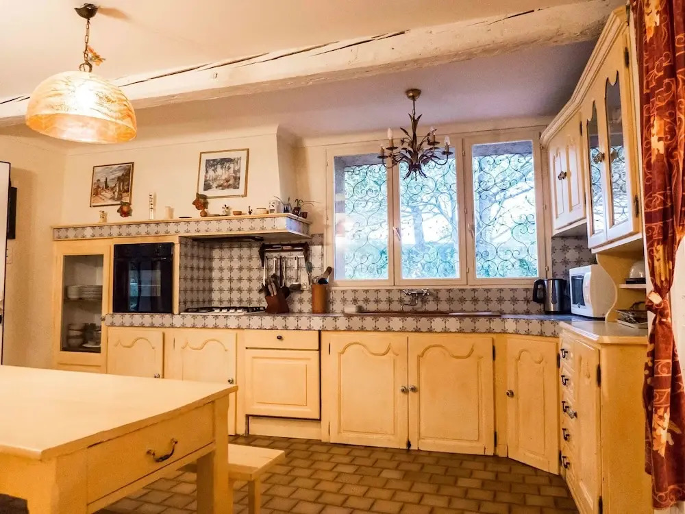 Spacious Holiday Home in Narbonne With Swimming Pool