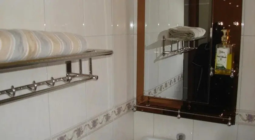 Wellsprings Hotel