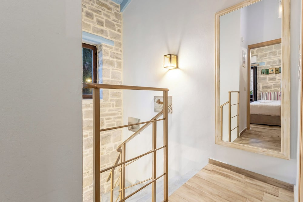 Phaistos Villas Elegant South Residence