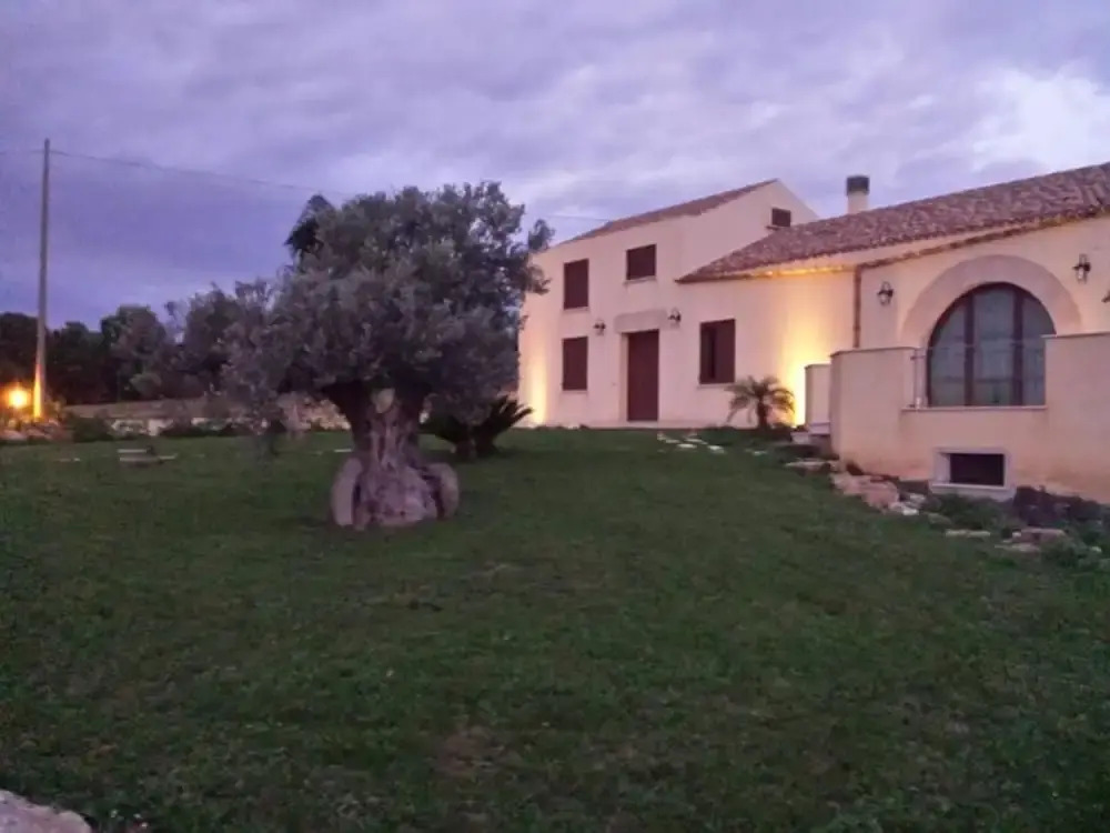 Villa with 3 Bedrooms in Provincia di Trapani, with Wonderful Lake View, Private Pool, Furnished Terrace - 9 Km From the Beach