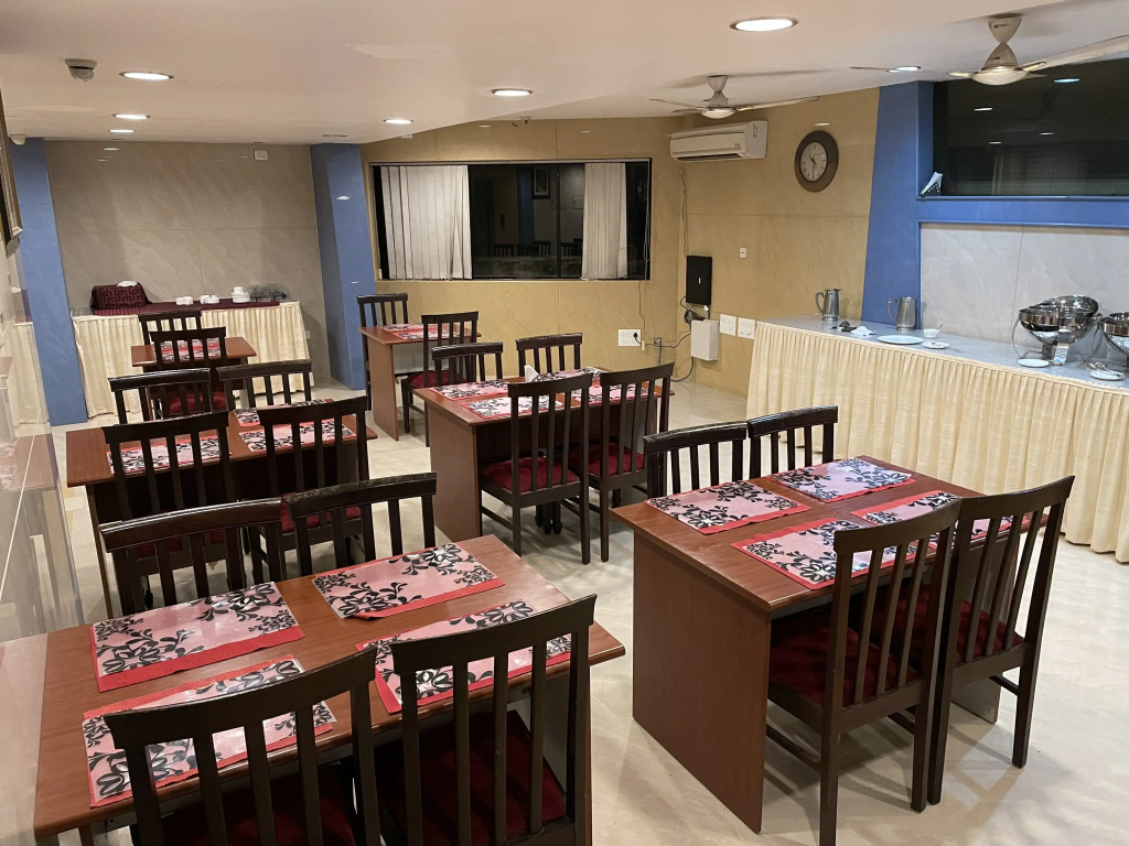 Hotel Opalo Kailas