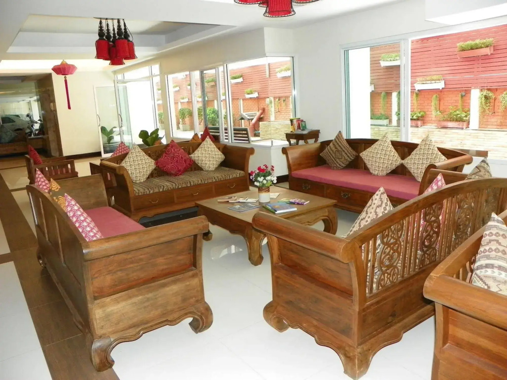 Baan Ngern Village