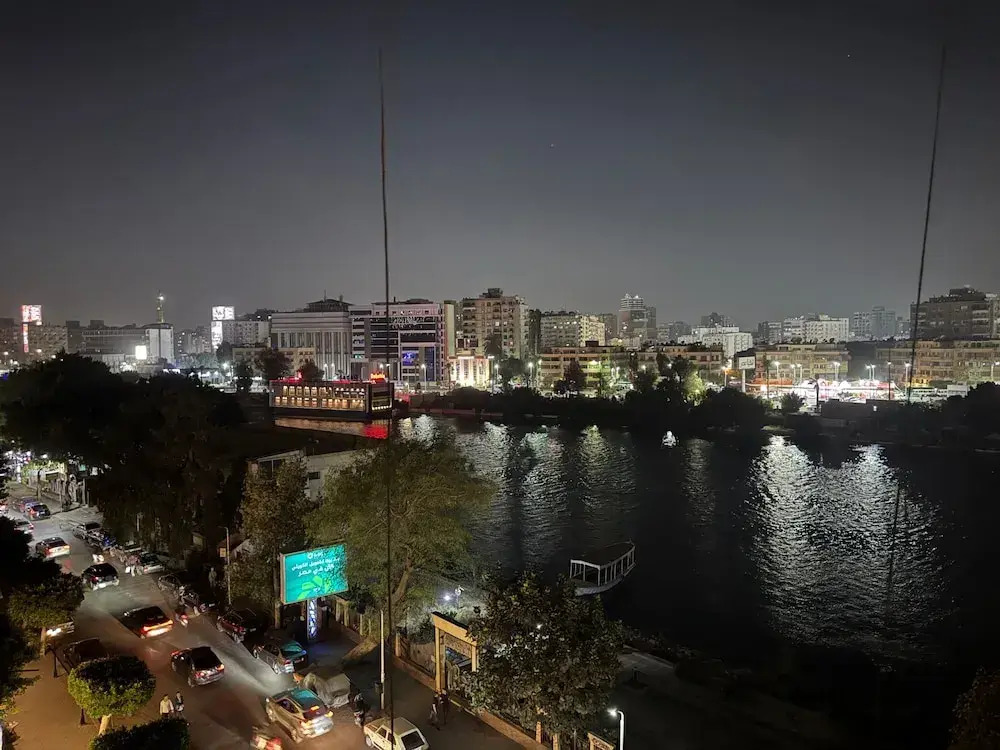 Nile View Apartment - Sleeps 4 & Balcony