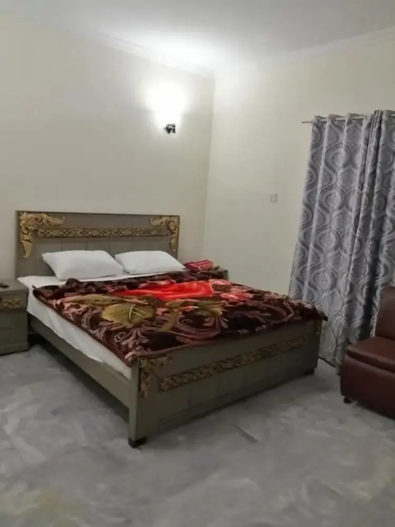 Star Hotel Lahore