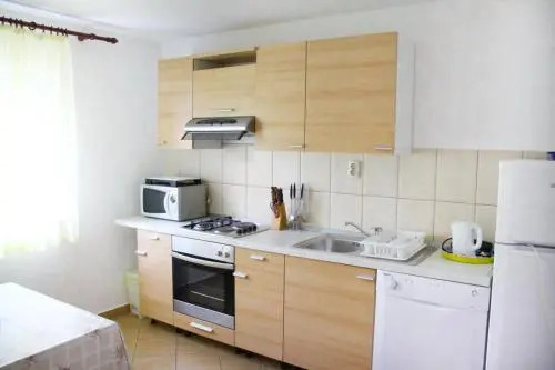 Apartment Pahljina