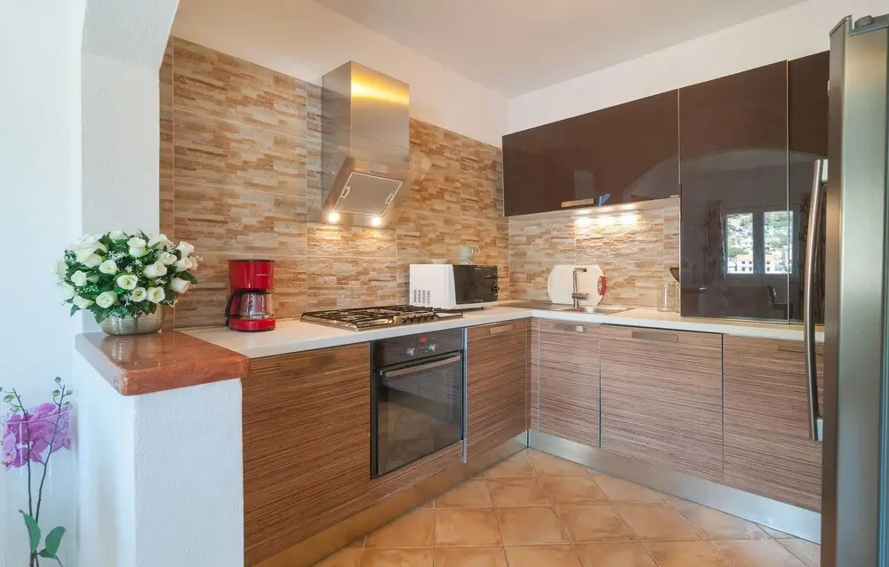 Awesome Home in Pucisca With 7 Bedrooms, Wifi and Outdoor Swimming Pool