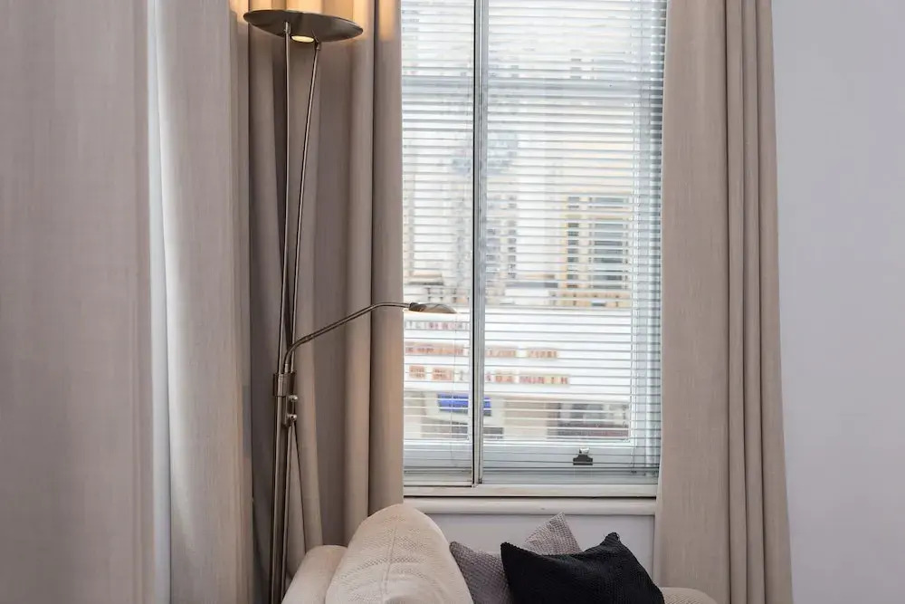 1 Bedroom Flat in Chelsea Sleeps 4