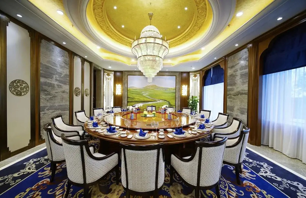 Qingshan Hotel Baotou（Yingbin Building）