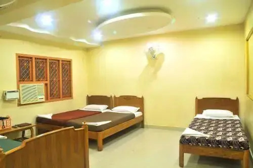 M J Guest House