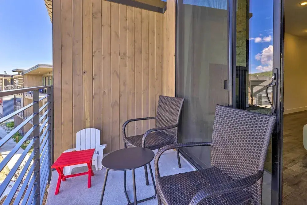Hot Tub & Balcony: Riverfront Silverthorne Condo!