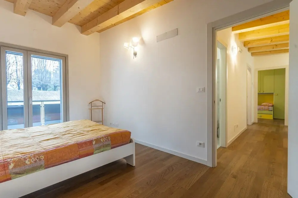 Modern House with Private Garden in Udine