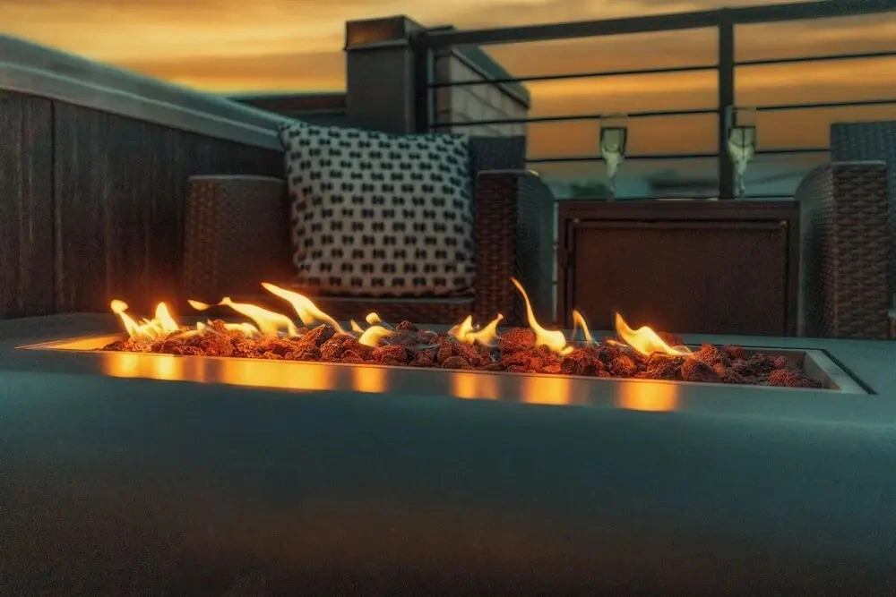 Luxe-tennessee Row-heart of Gulch-mins to Broadway