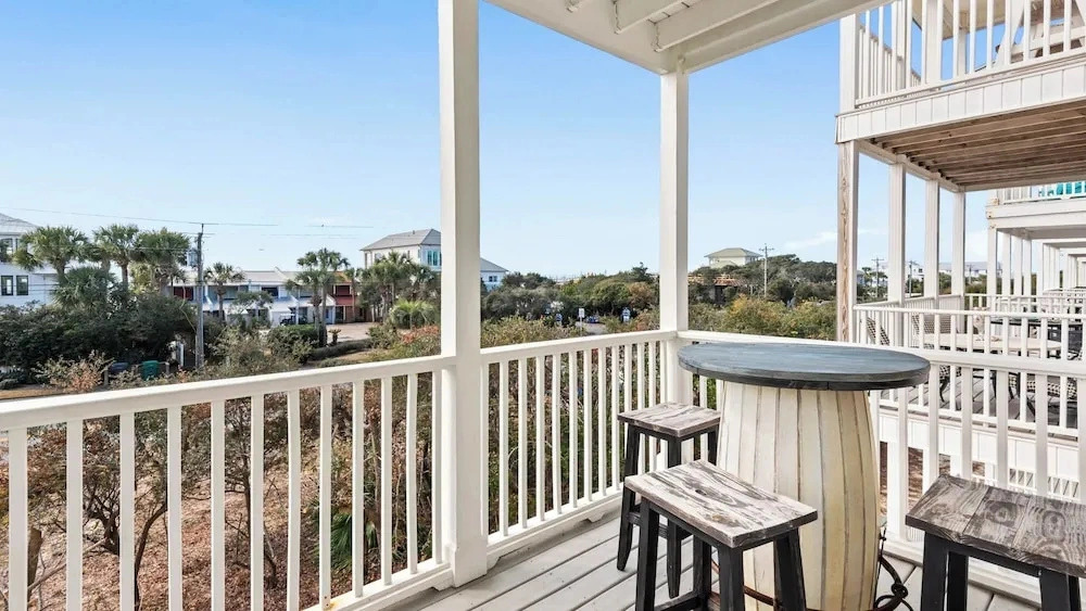 4BR Pet-friendly Retreat on 30a, Steps From Beach & Pool