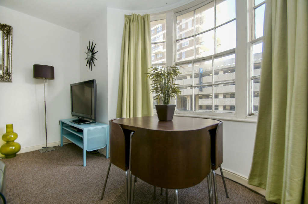 Cannon Spa Brighton Beach Apartments
