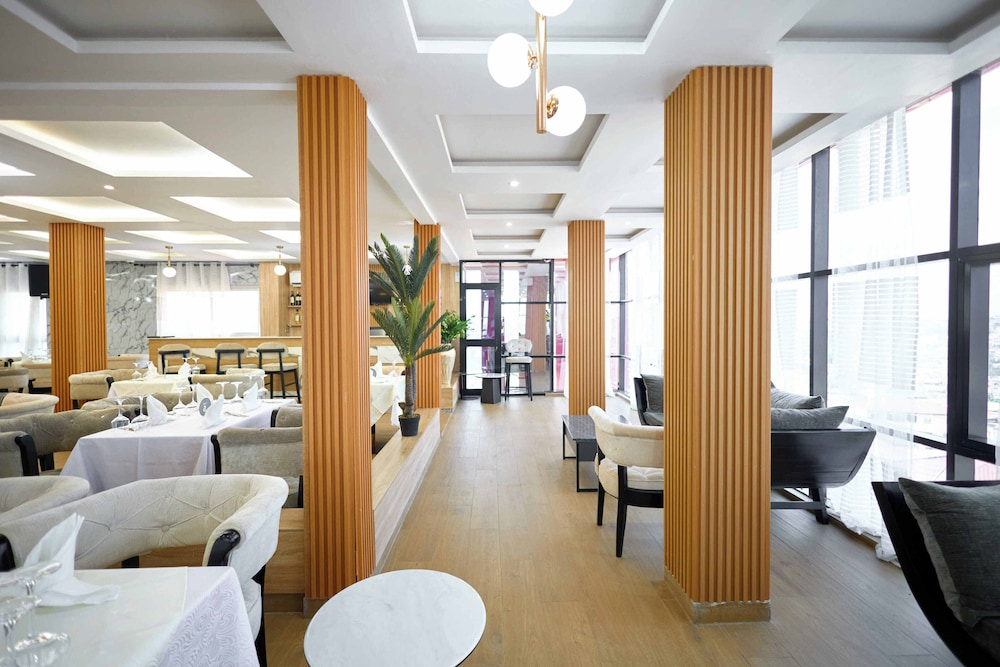Empire Luxury Hotel