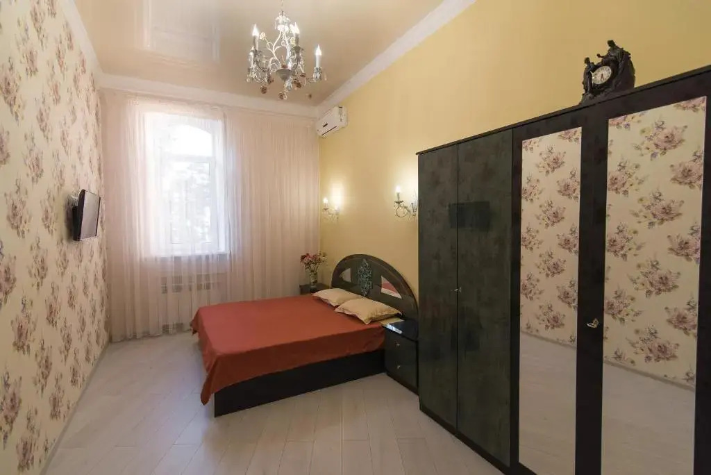 Vip Apartment na Derebasovskoi
