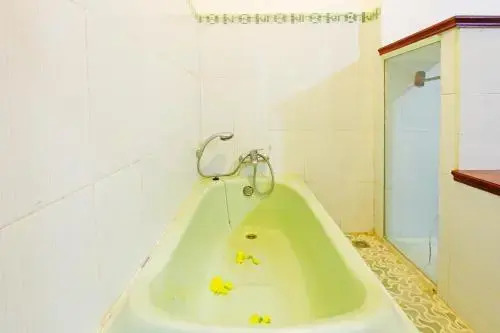 Ayodya Guest House