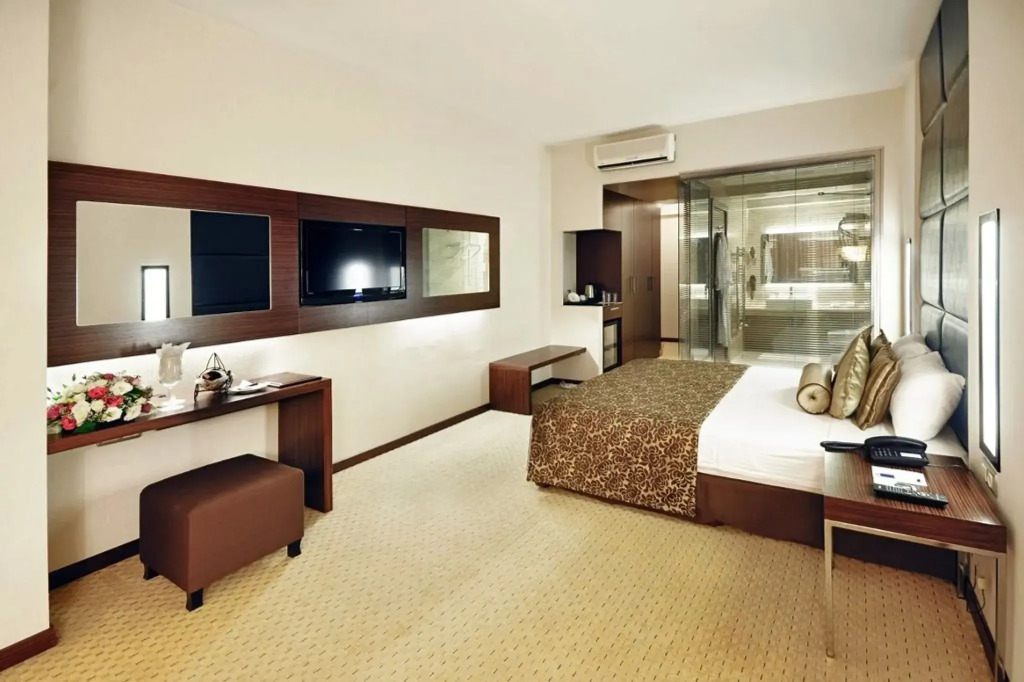 North Point Hotel