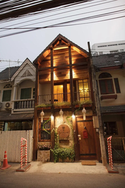 Sanae Townhouse Chiang Mai