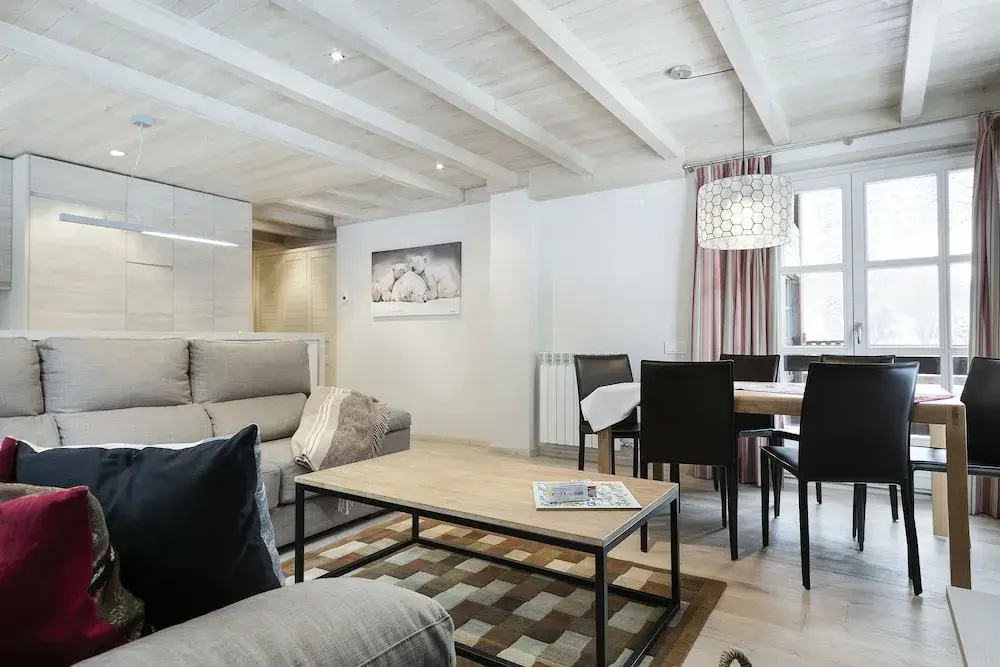 Luderna - Apartamento con Terraza Val de Ruda A28 les Ours Polaires