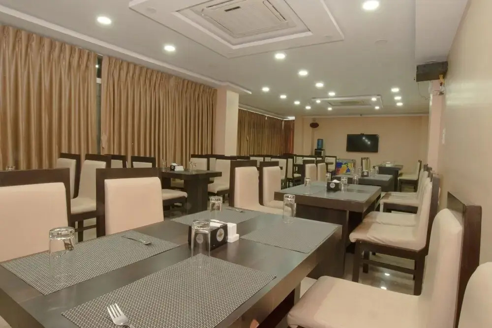 OYO 311 Annapurna Hotel