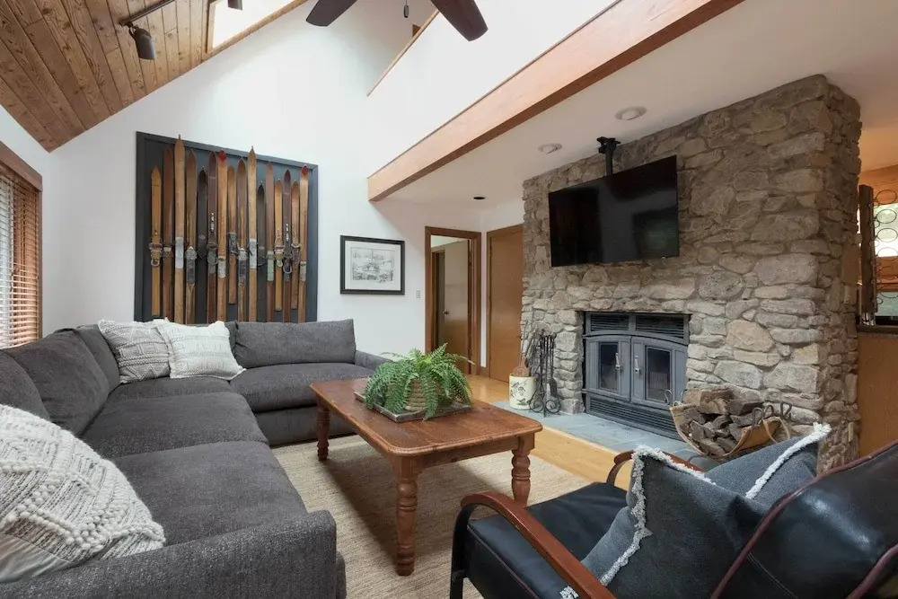 Wintergreen Resort Home ~ 2 Miles to Ski Slopes!