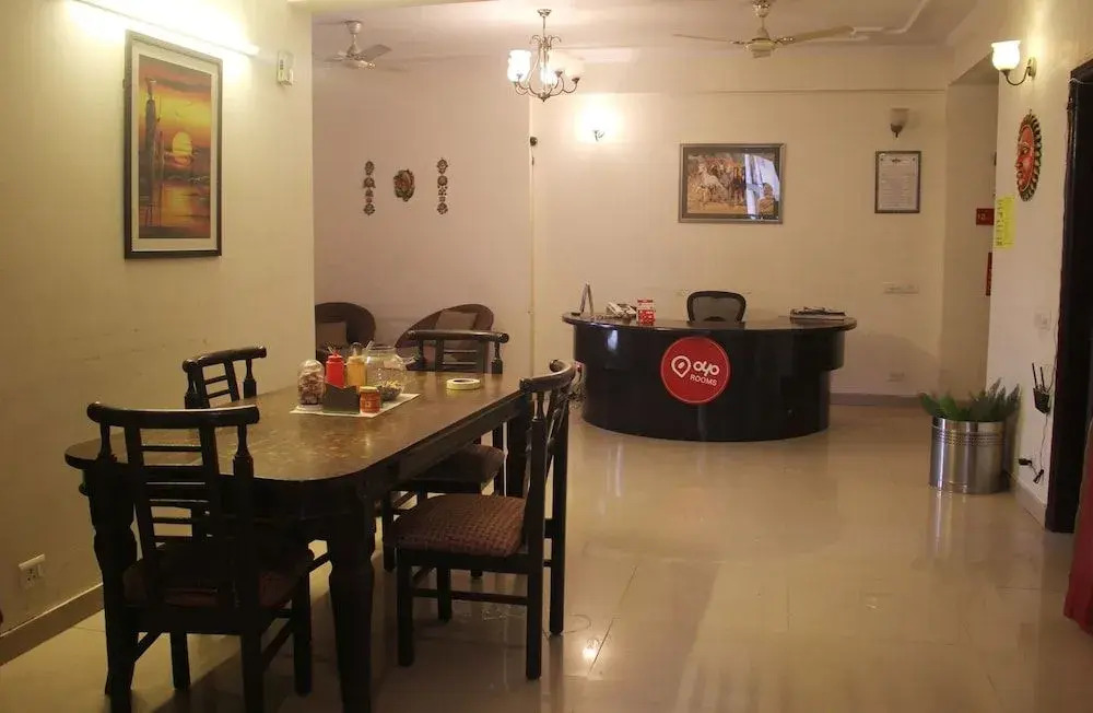 OYO 1262 Apartment near Medanta