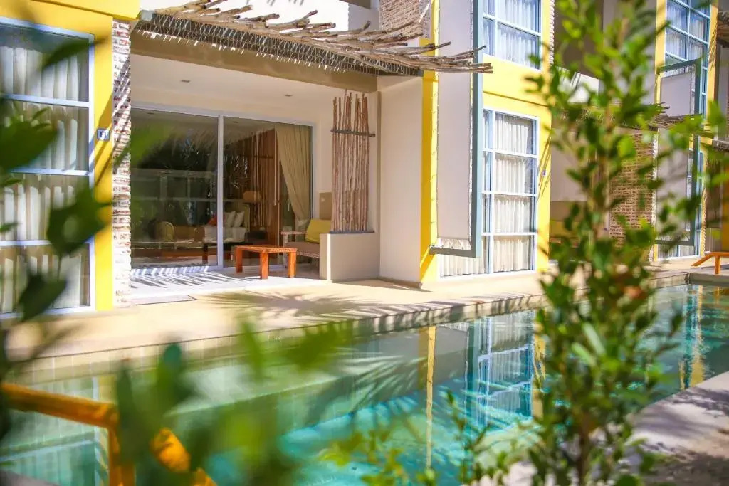 Summer Luxury Beach Resort & Spa