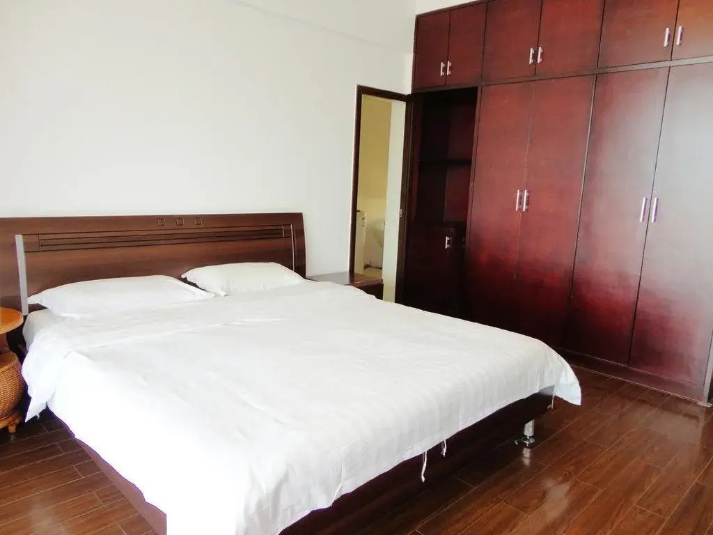 Haitun Apartment
