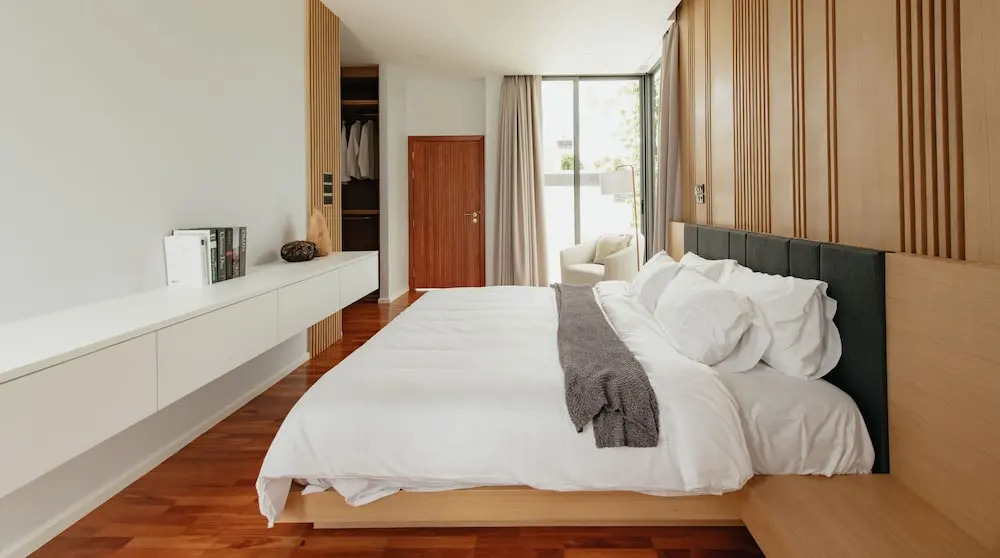 H2 Pool Villa